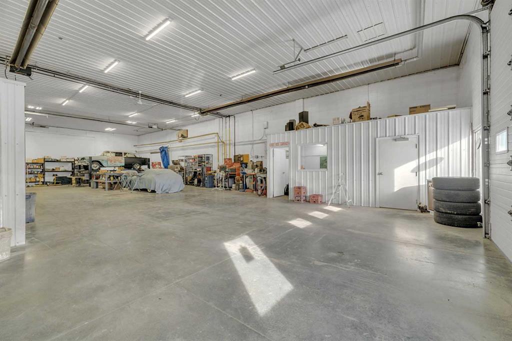 6606 42 Avenue, Ponoka, AB