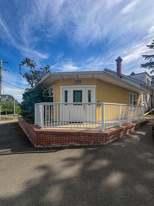 3789 Quadra Street, Victoria, BC