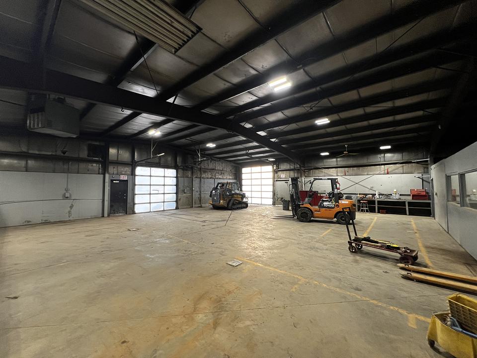 7895 50 Avenue, Red Deer, AB