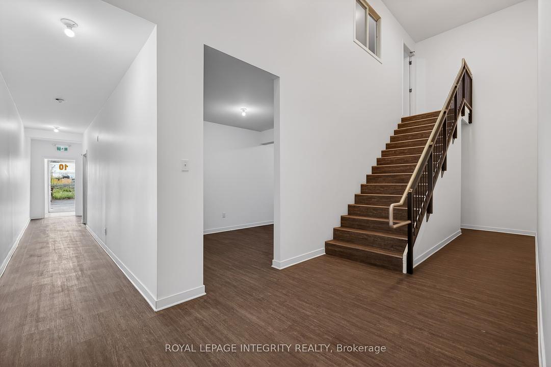 10 - 2295 Stevenage Drive, Ottawa, ON