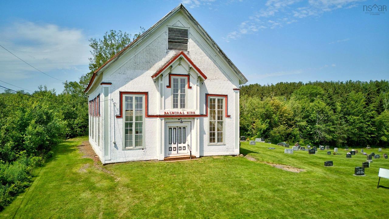 2395 Balmoral Road, Tatamagouche, NS