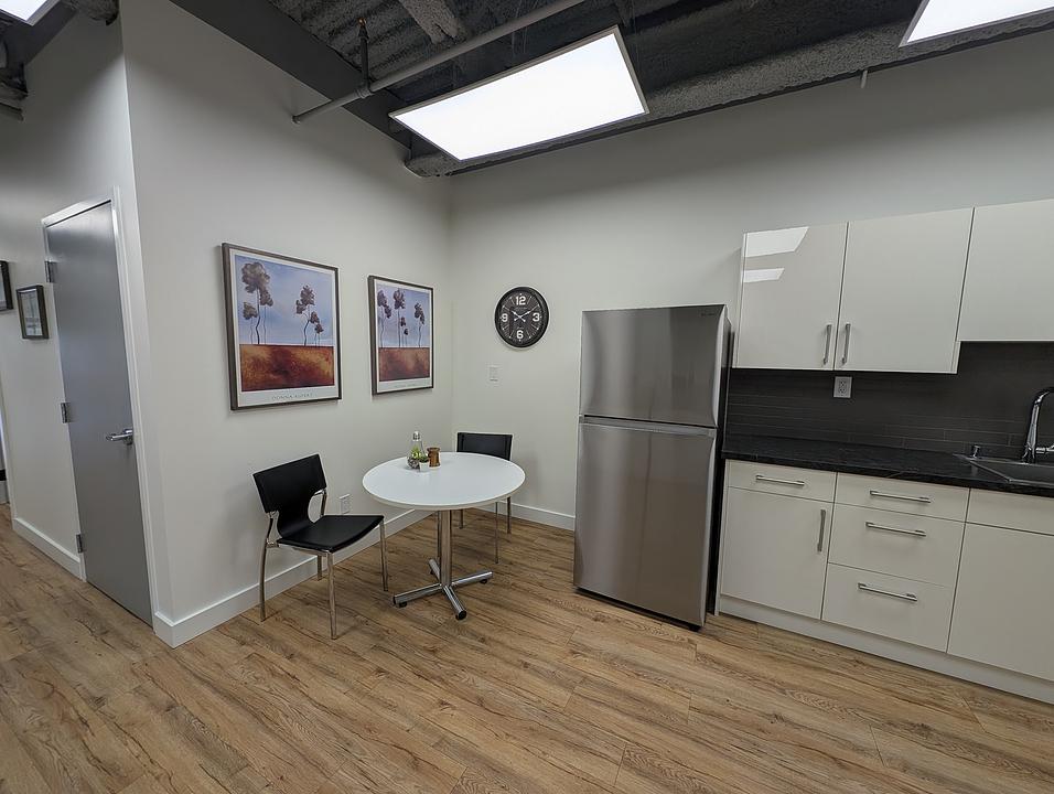 17304 106 Avenue Northwest, Edmonton, AB