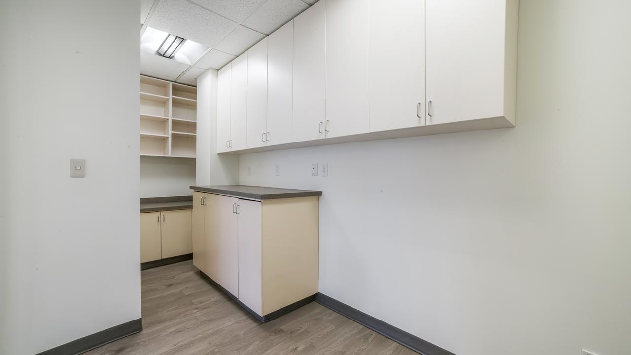 710 - 1708 Dolphin Avenue, Kelowna, BC