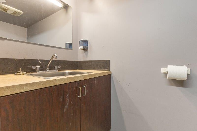 2265 West Railway Street, Abbotsford, BC