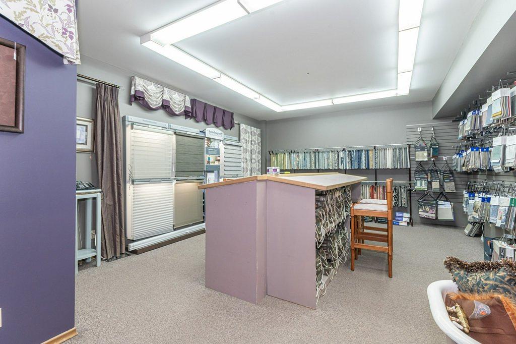 5001 51 Avenue, Wetaskiwin, AB