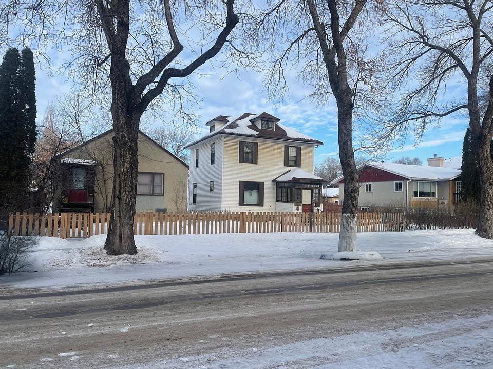 10034/38 - 84 Avenue Northwest, Edmonton, AB