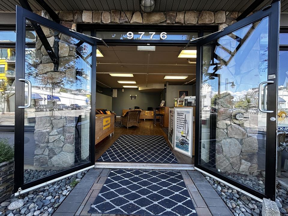 9776 Fourth Street, Sidney, BC