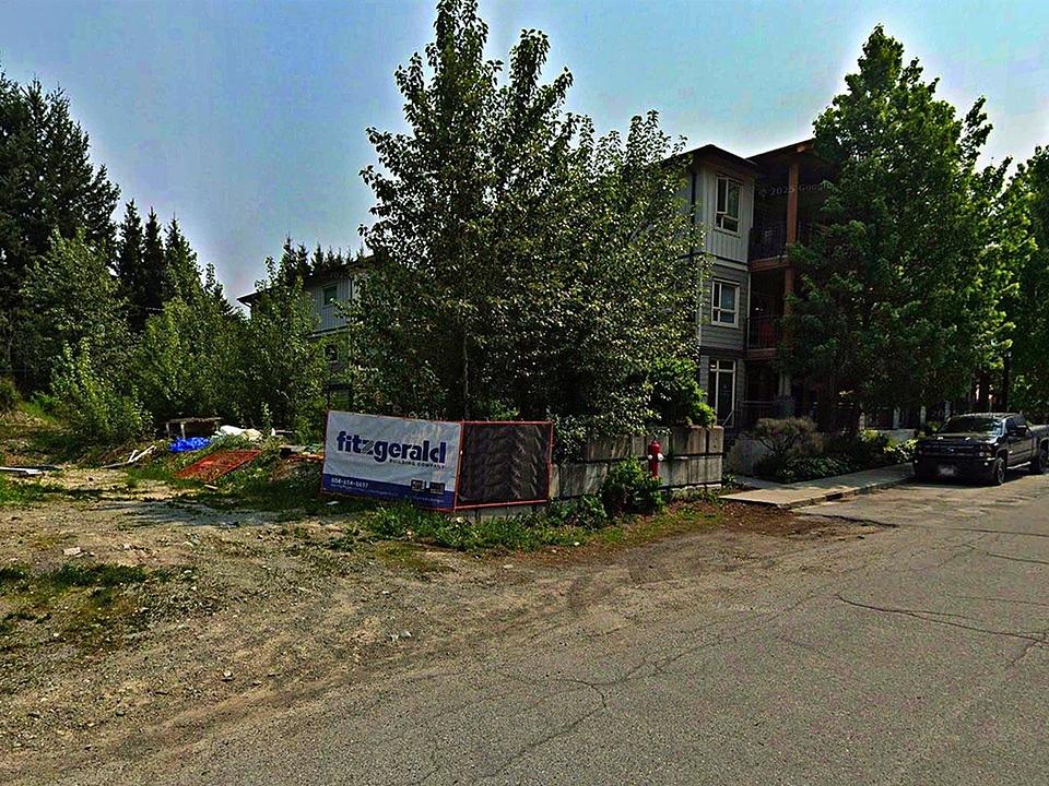 7454 Prospect Street, Pemberton, BC