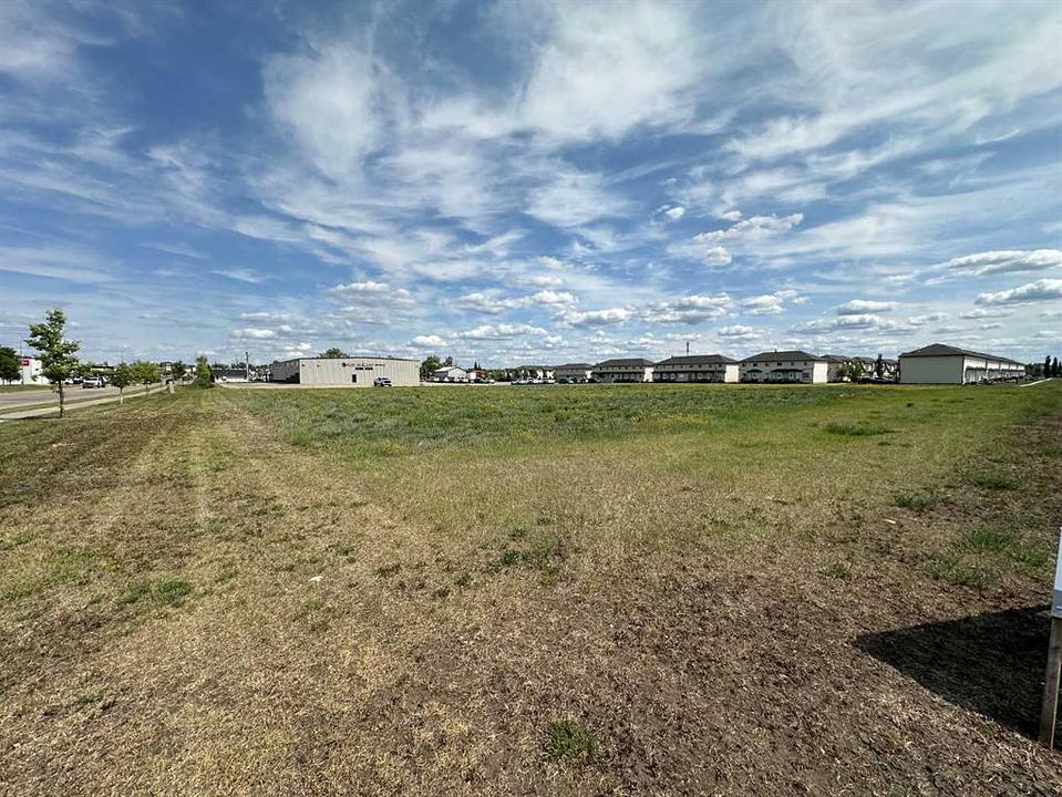 10103 124 Avenue, Grande Prairie, AB