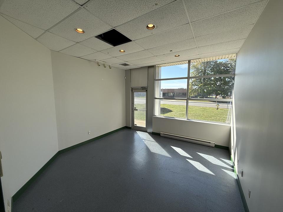 100 - 1001 Thomas Spratt Place, Ottawa, ON