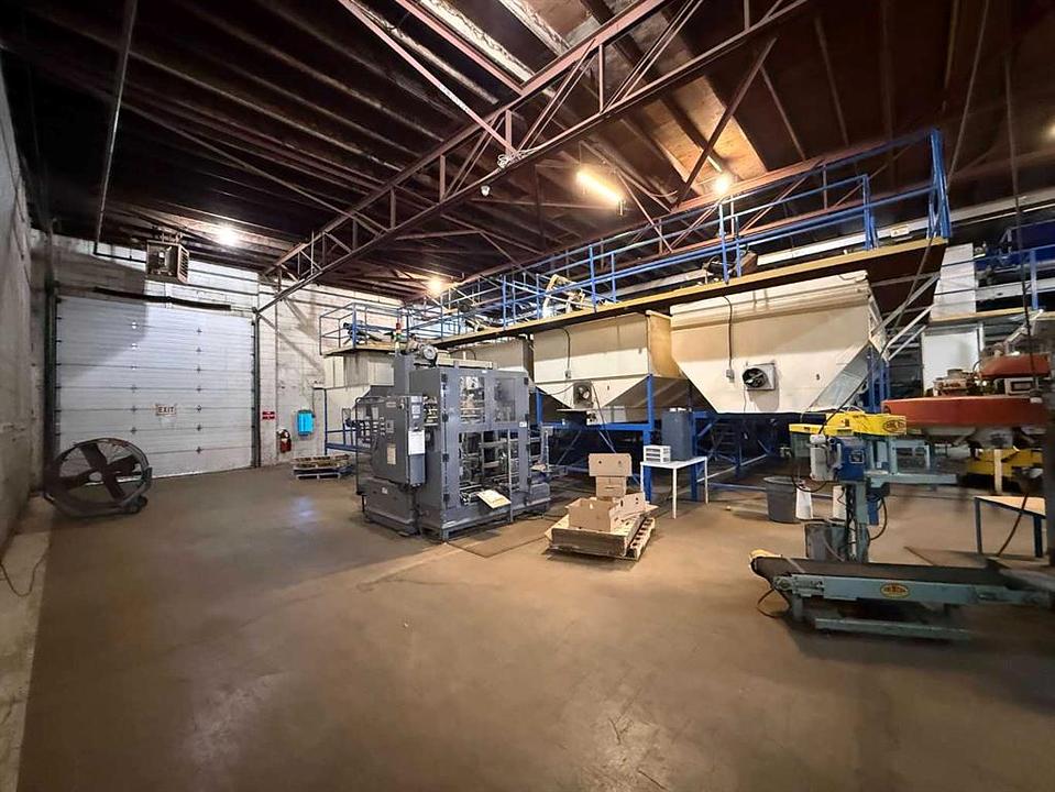 111 1 Street North, Vauxhall, AB