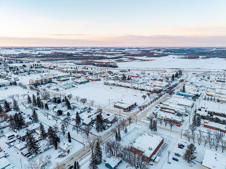 34 Athabasca Avenue, Devon, AB