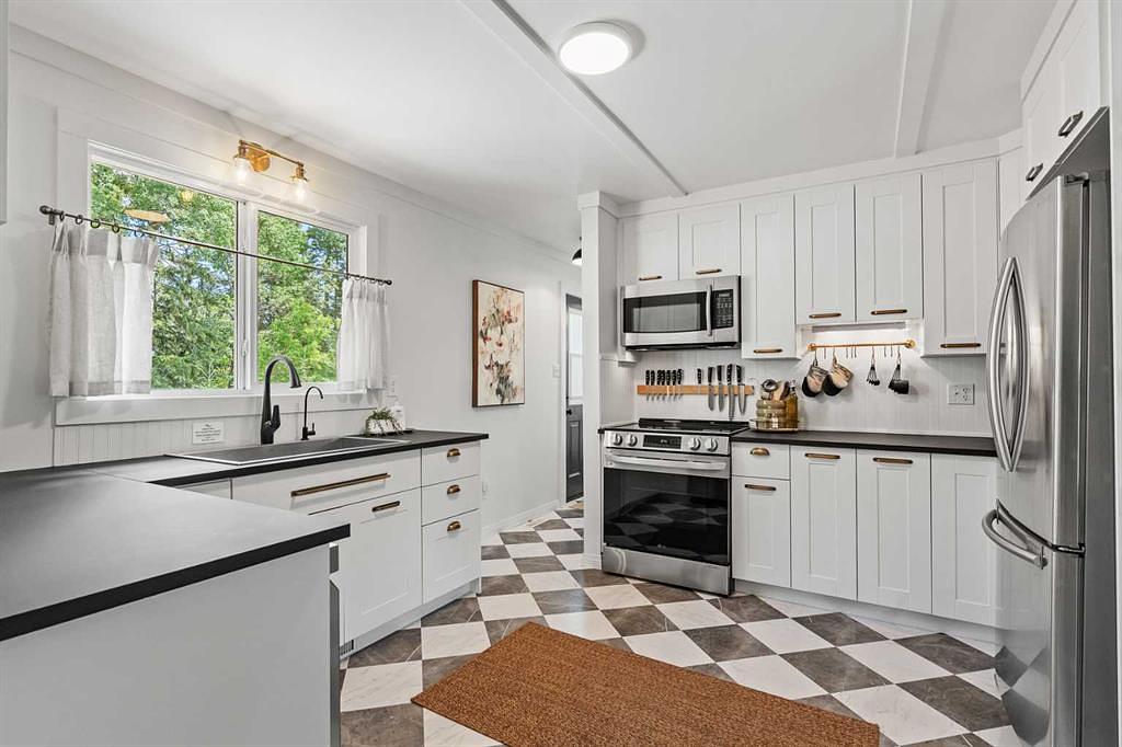 29404 Range Road 52, Water Valley, AB