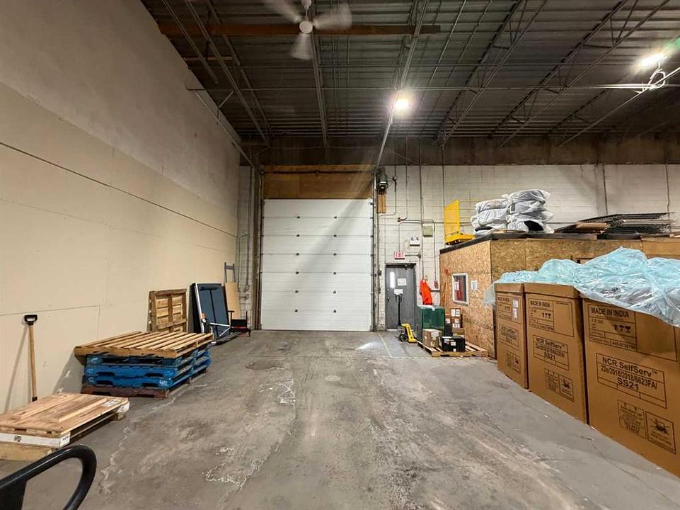 3 - 1415 28 Street Northeast, Calgary, AB