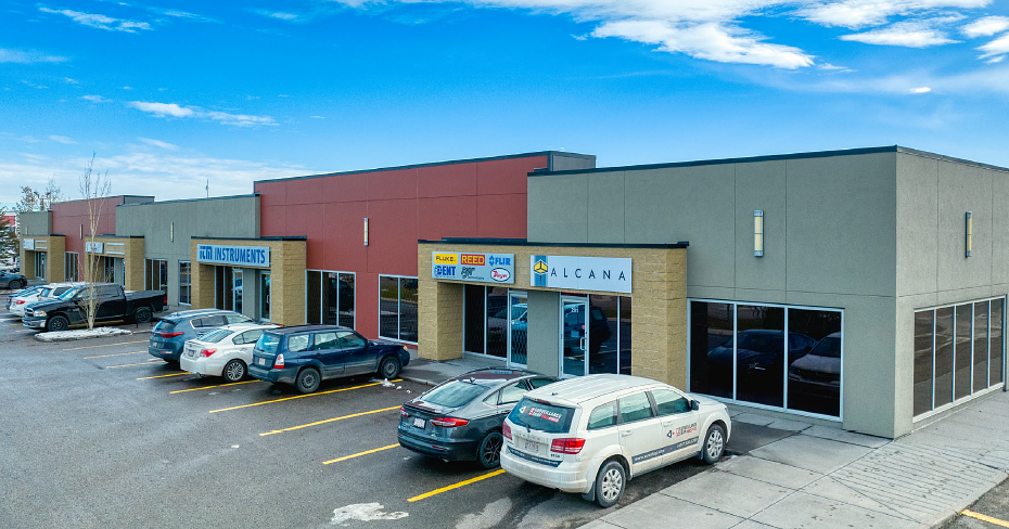 217,221,225 - 4615 112 Avenue Southeast, Calgary, AB