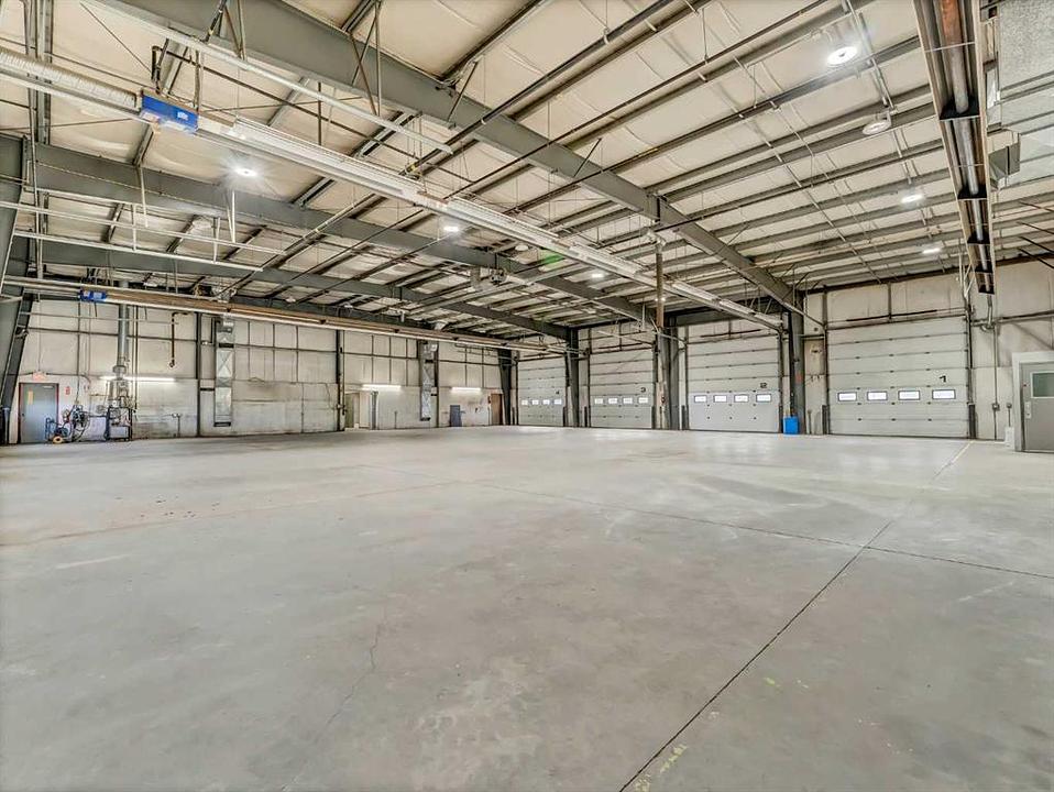 1782 32 Street Southwest, Medicine Hat, AB