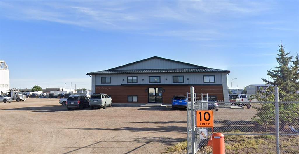 3719 2 Avenue North, Lethbridge, AB