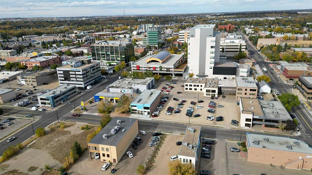 4610 48 Avenue, Red Deer, AB