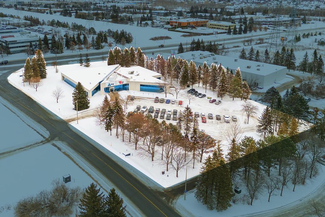 2505 St Laurent Blvd, Ottawa, ON