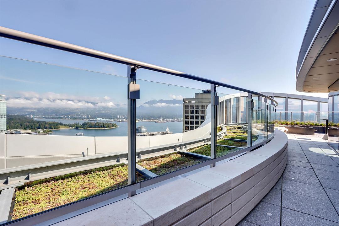 1390 - 320 Granville Street, Vancouver, BC