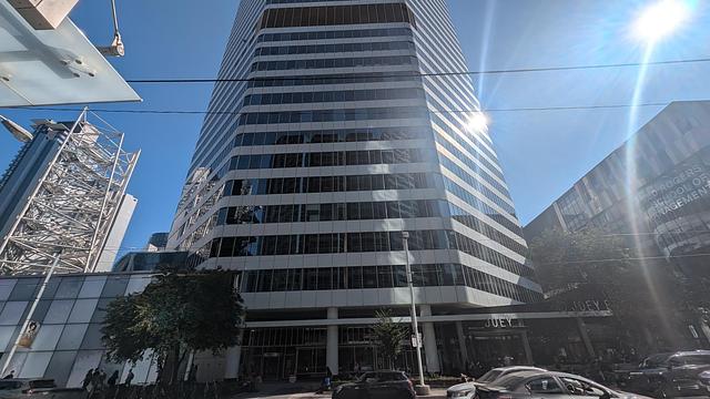 1 Dundas St W, Toronto, ON