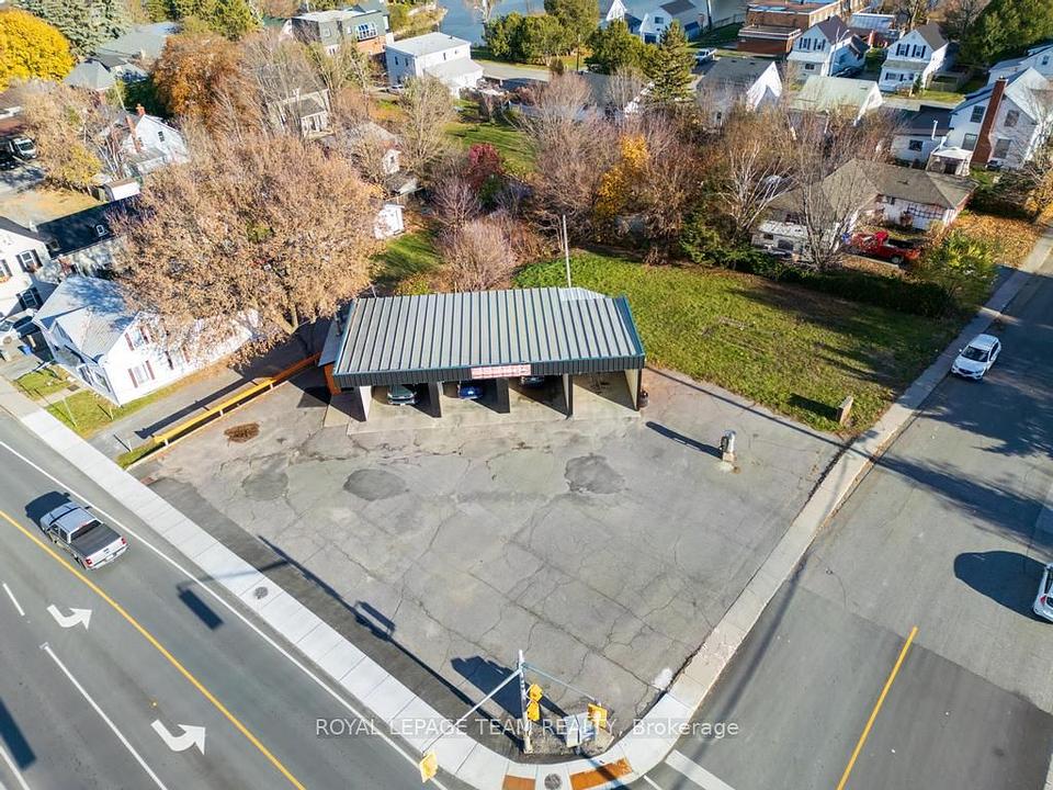 12 Elgin Street East, Arnprior, ON