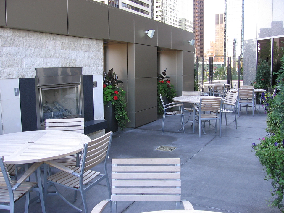 600 - 214-222 3 Avenue Southwest, Calgary, AB