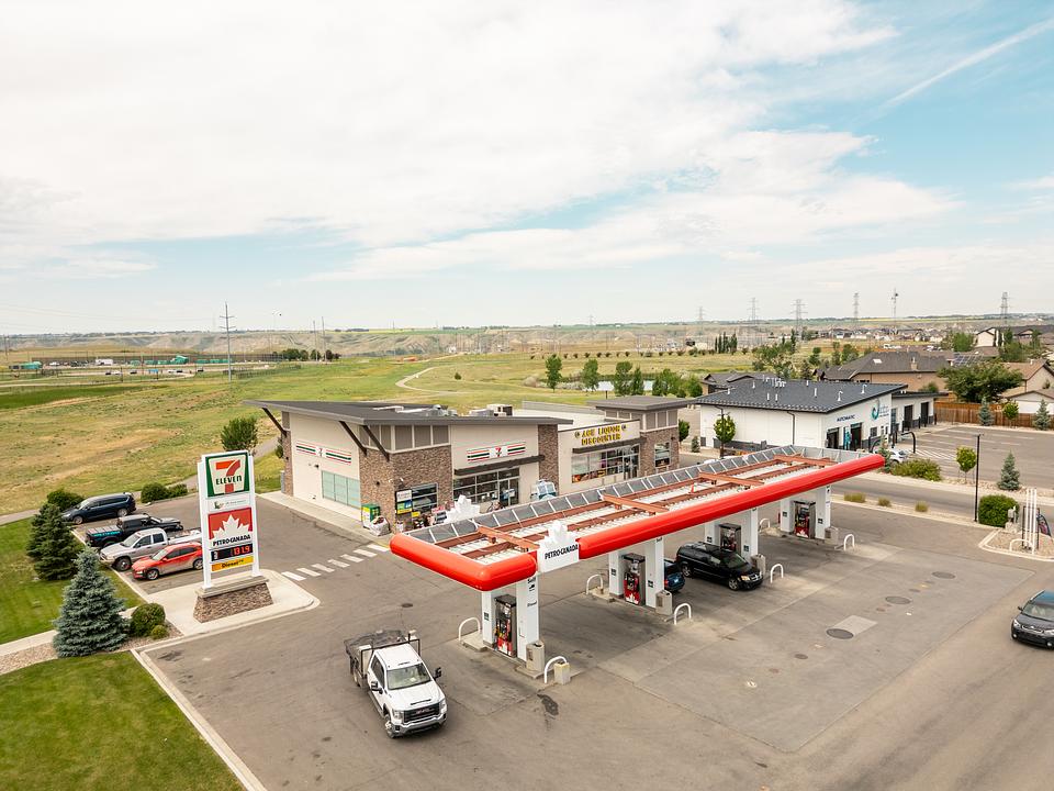 2653 Scenic Drive North, Lethbridge, AB
