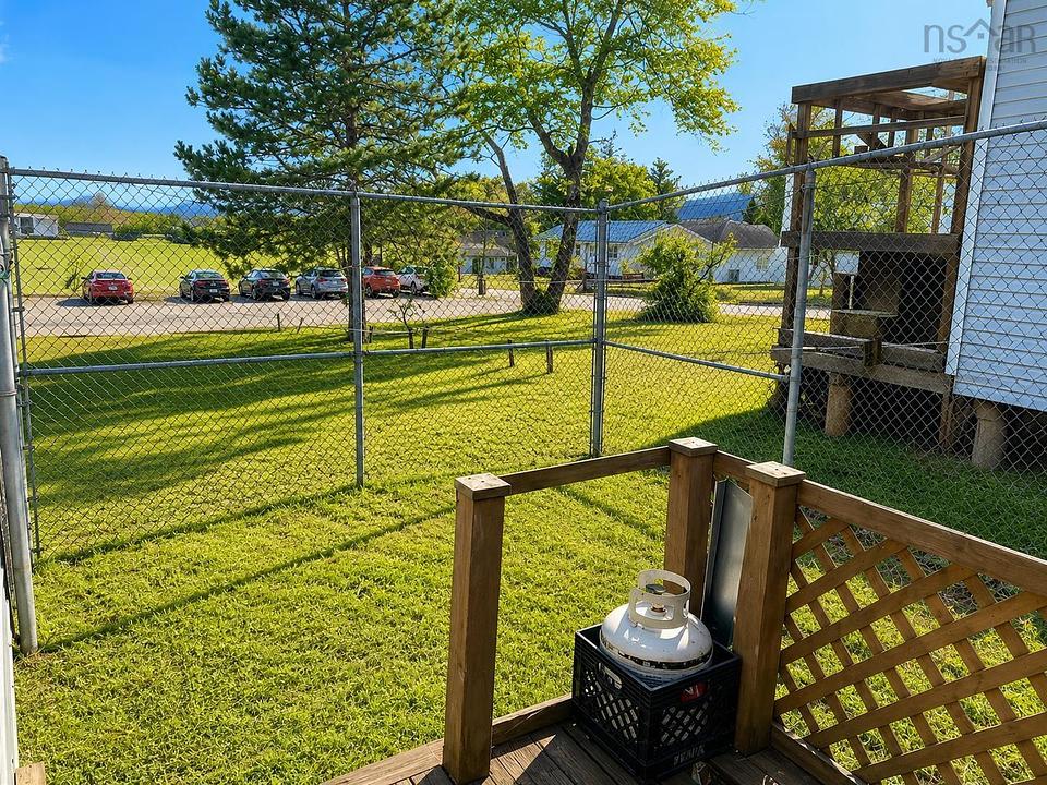 6 Junction Road, Springhill, NS