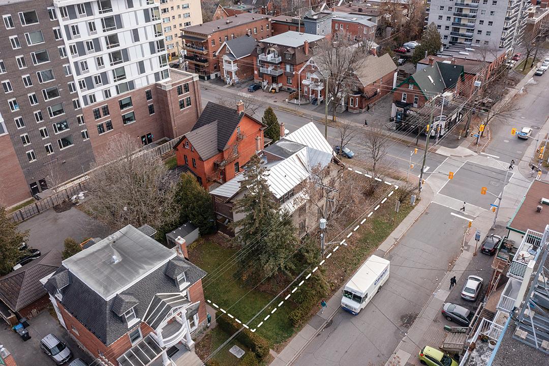 245 Laurier Avenue East, Ottawa, ON
