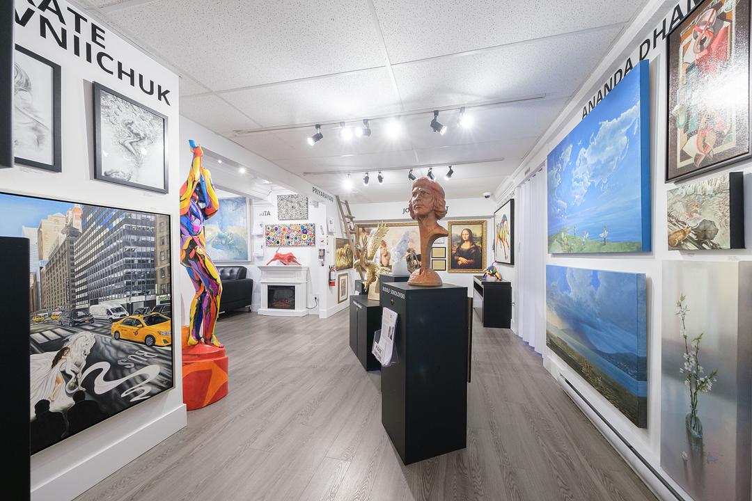 2235 Granville St, Vancouver, BC