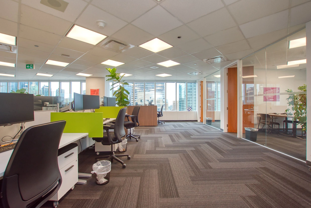 1800 - 200 King Street West, Toronto, ON