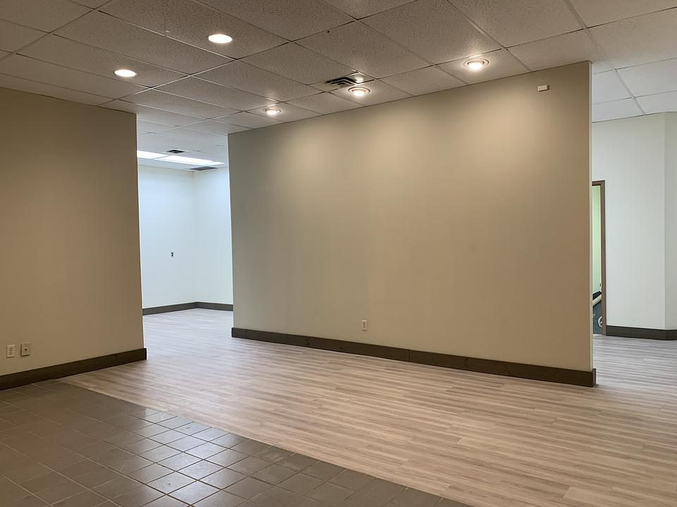 300 - 286 Smith Street, Winnipeg, MB