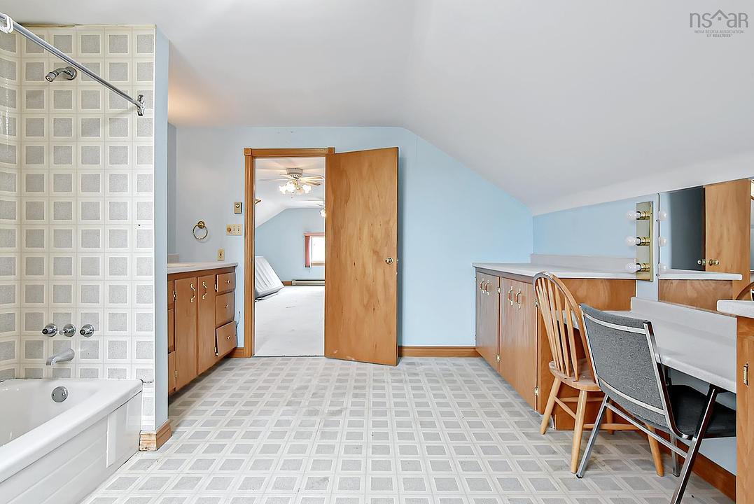 194 King Street, Windsor, NS