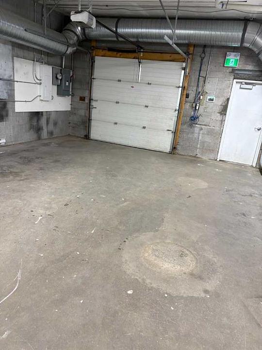 911 3 Avenue South, Lethbridge, AB