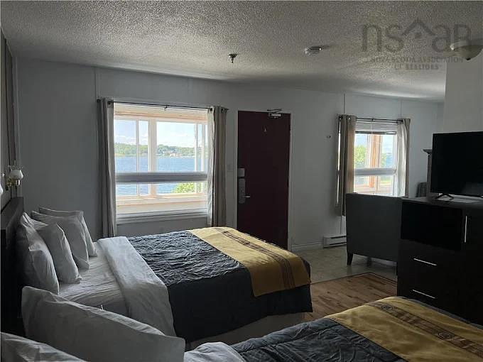 100 Kings Road, Sydney, NS