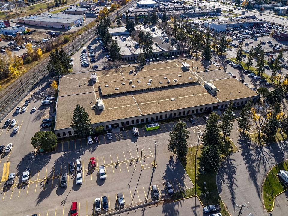 180 - 6939 Fisher Road Southeast, Calgary, AB