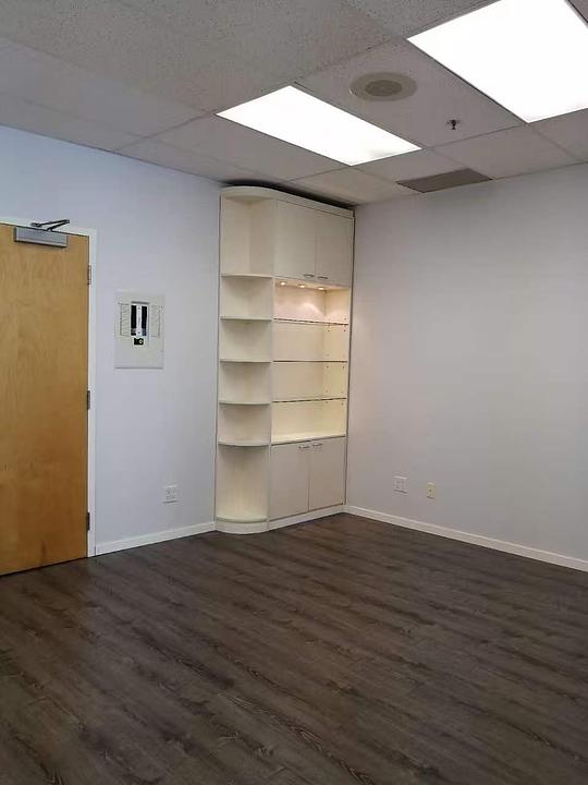 4538 Kingsway, Burnaby, BC