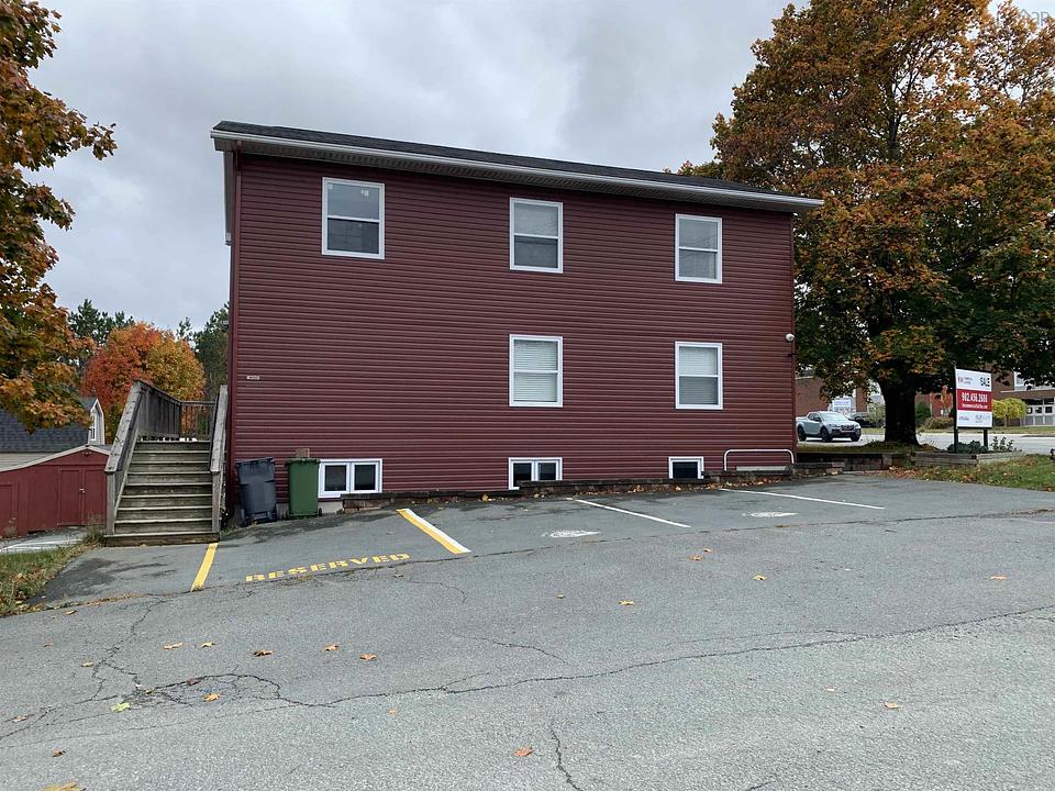 1423 Fall River Road, Fall River, NS