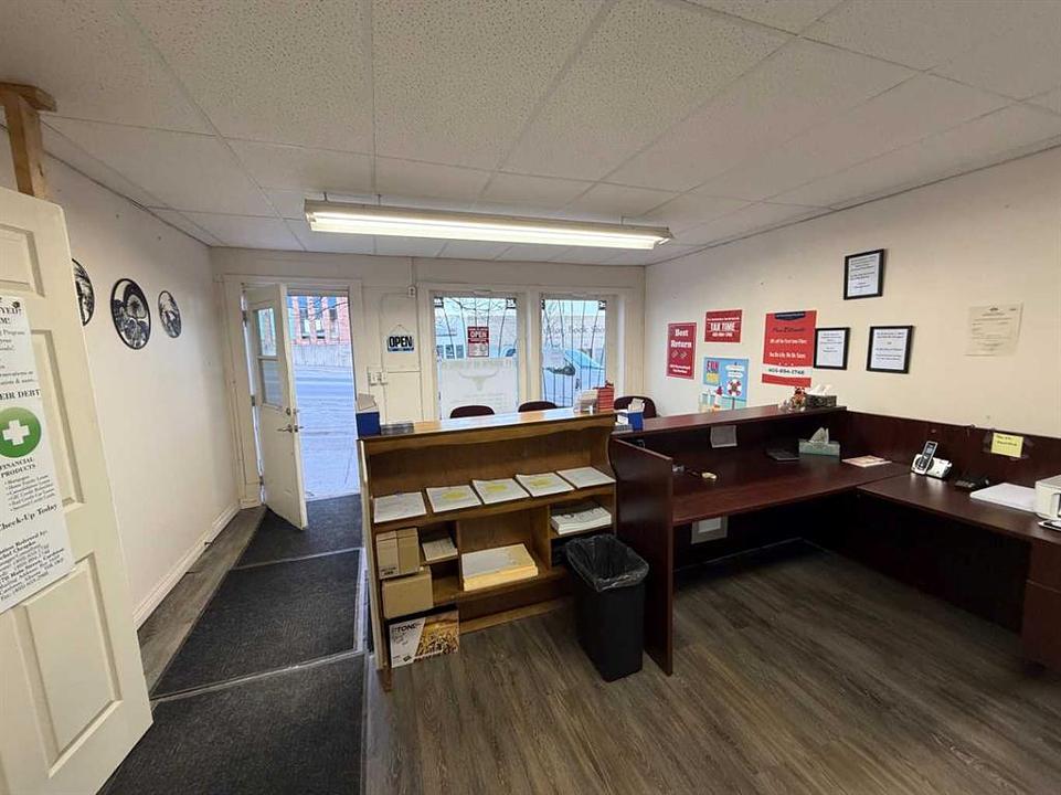 215 Main Street, Cardston, AB