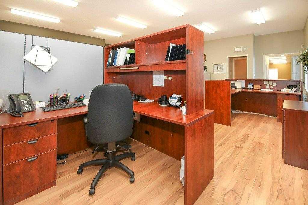 49A Avenue, Bentley, AB