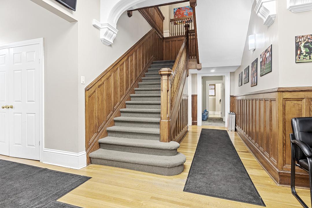 239 Metcalfe Street, Ottawa, ON
