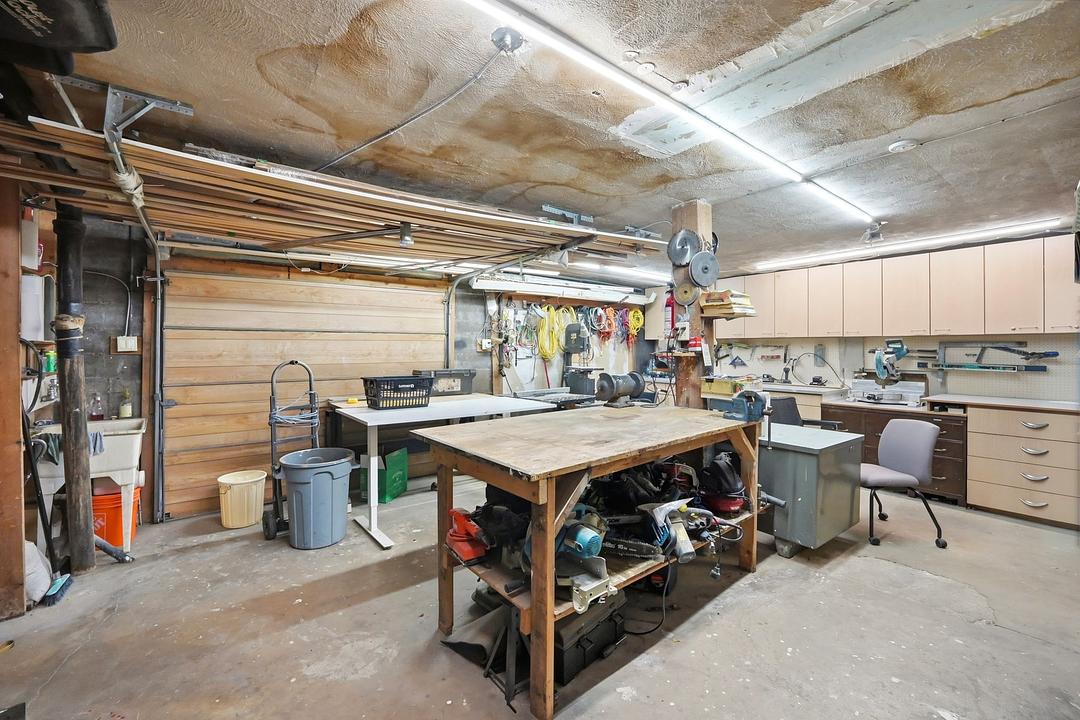 1812 26 Avenue Southwest, Calgary, AB