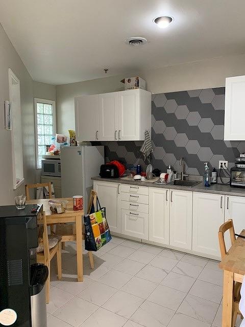 28 - 588 Edward Avenue, Richmond Hill, ON