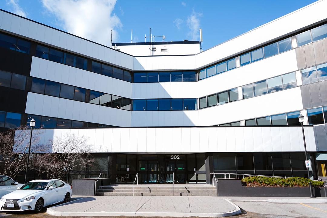 401 - 302 Town Centre Boulevard, Markham, ON