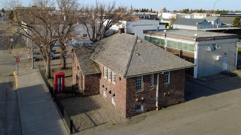 2224 2 Avenue, Fort Macleod, AB