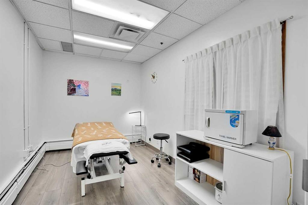 1330 12 Avenue Southwest, Calgary, AB