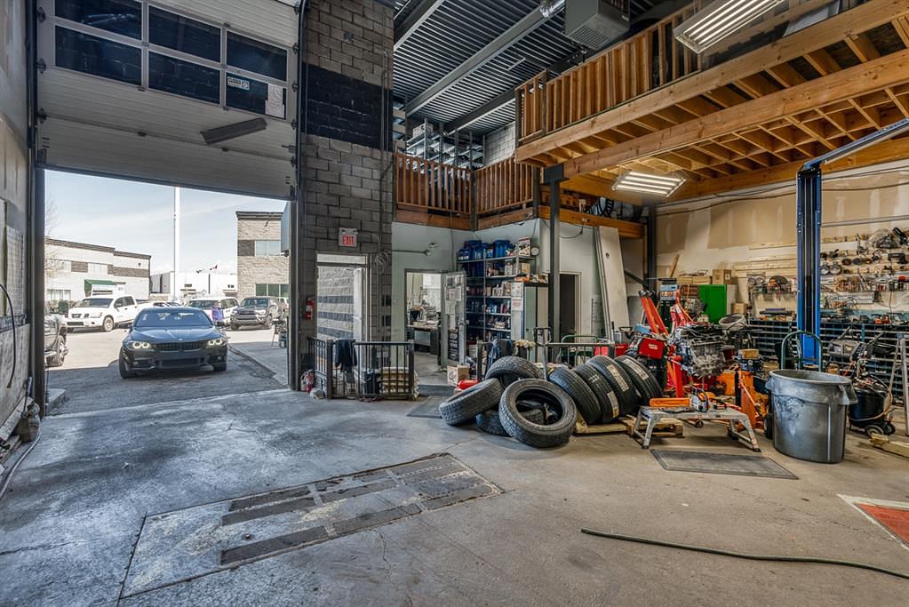 215 - 32 Westwinds Crescent Northeast, Calgary, AB