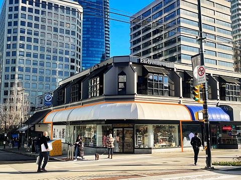 1195 Robson St, Vancouver, BC