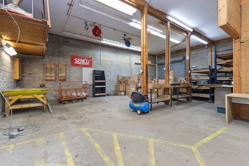 2265 West Railway Street, Abbotsford, BC